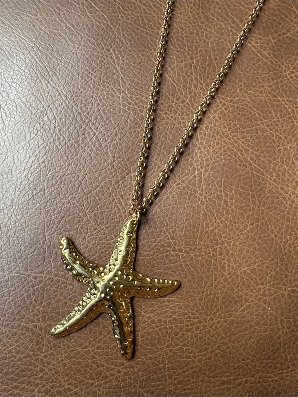 Gold Starfish Pendant Necklace and Earrings Set